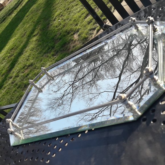 Vanity Mirror Vintage Trey Silver Handles Octagon Shape Mirrored Tray Art Deco - Picture 3 of 14